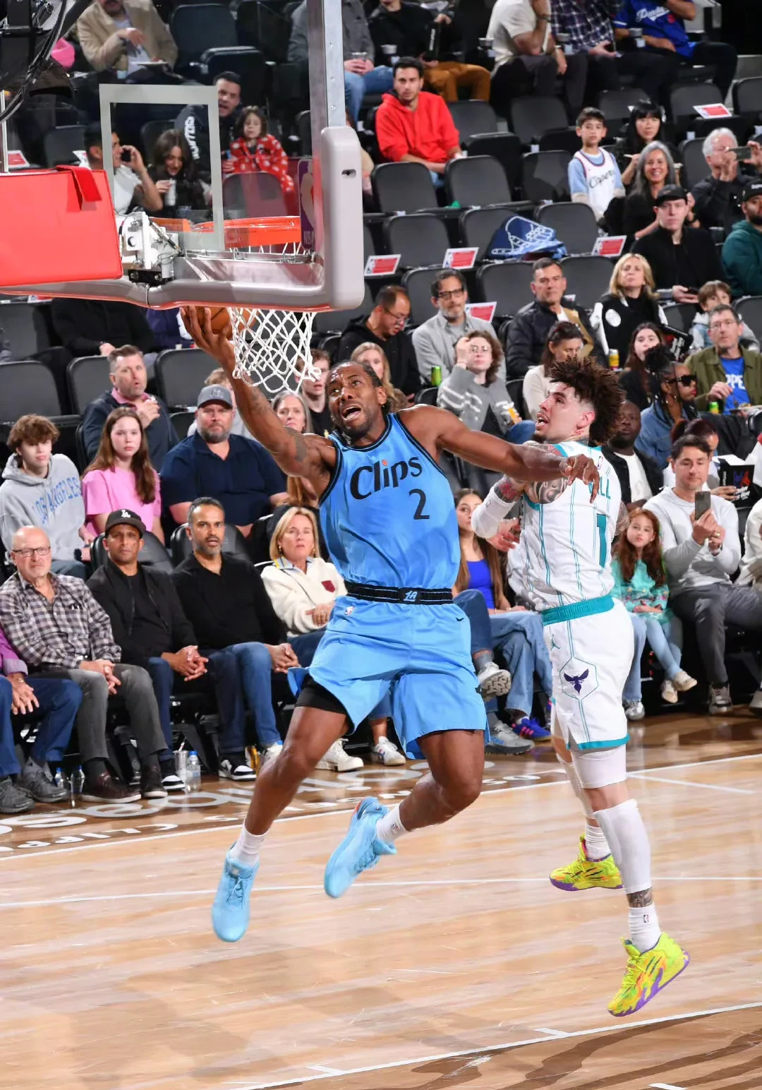 转折点！费城76人门线救险，NBA总决赛赛前攻防权衡，球迷炸锅，团队化学反应显著的简单介绍