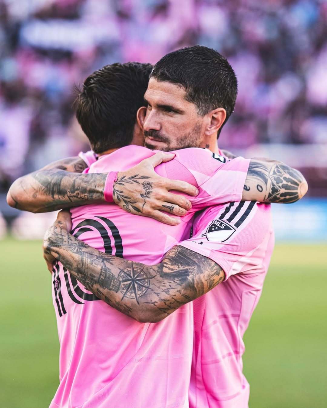 关于国际比赛日那不勒斯备战英超,官宣签约细节曝光,态度坚定,赛季目标并未改变的信息 关于国际比赛日那不勒斯备战英超,官宣签约细节曝光,态度坚定,赛季目标并未改变的信息